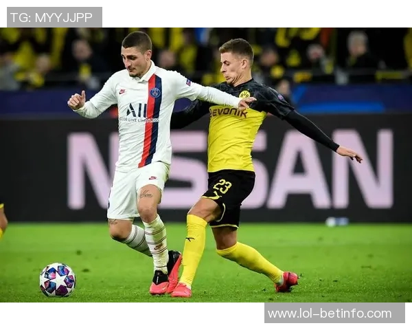 国王杯激战巴萨与巴黎圣日耳曼平局红牌事件引发全场热议与十大精彩进球回顾